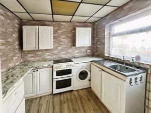 Kitchen- click for photo gallery